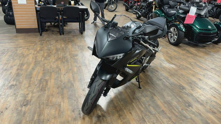 2026 Honda CBR650R E-Clutch