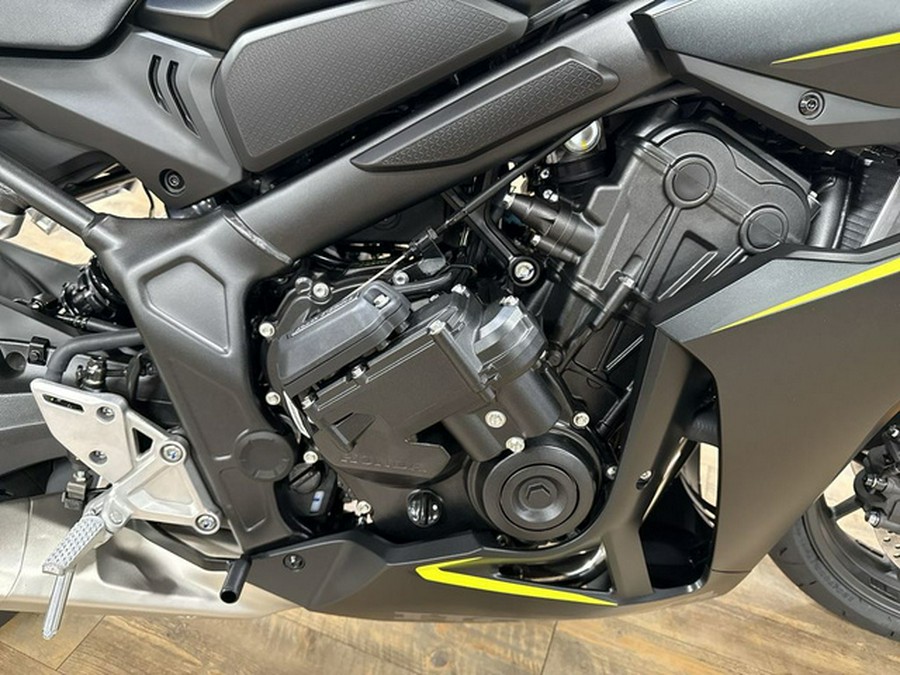 2026 Honda CBR650R E-Clutch