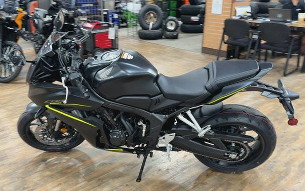 2026 Honda CBR650R E-Clutch