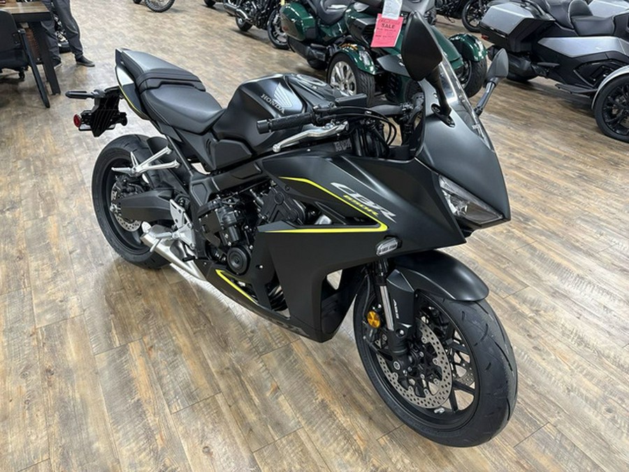 2026 Honda CBR650R E-Clutch