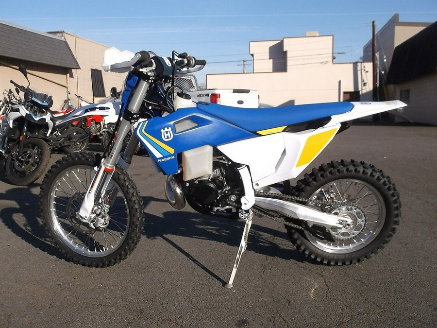 2025 Husqvarna® TE 250 Heritage