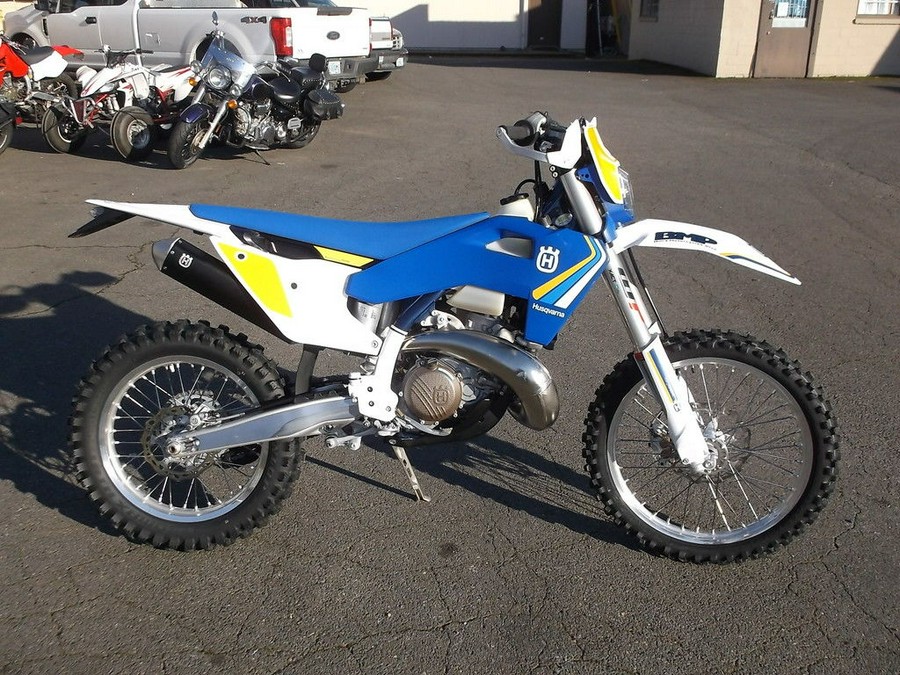 2025 Husqvarna® TE 250 Heritage