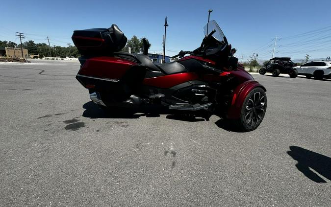 2022 Can-Am® Spyder RT Limited Chrome Wheels