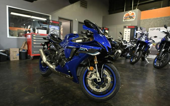 2025 Yamaha YZF R1