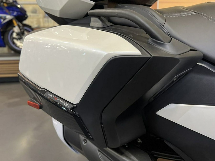 2026 Can-Am Spyder RT Limited Platine
