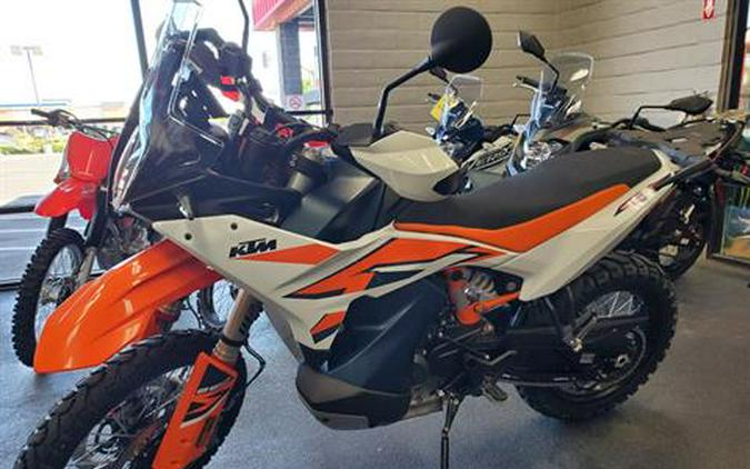 2023 KTM 890 Adventure R