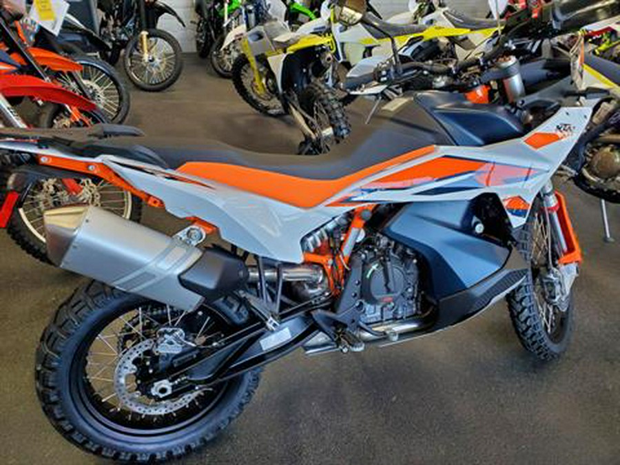 2023 KTM 890 Adventure R