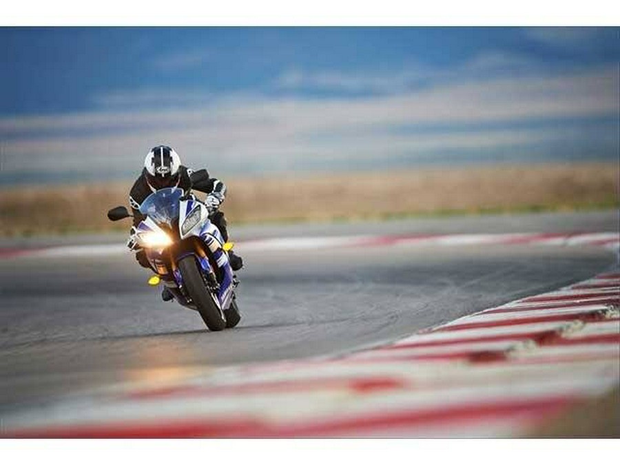 2014 Yamaha Motor Corp., USA YZF-R6