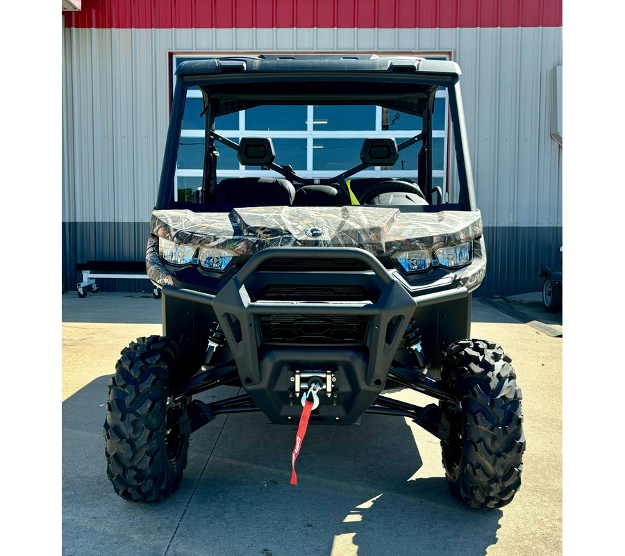 2024 Can-Am™ Defender XT HD10