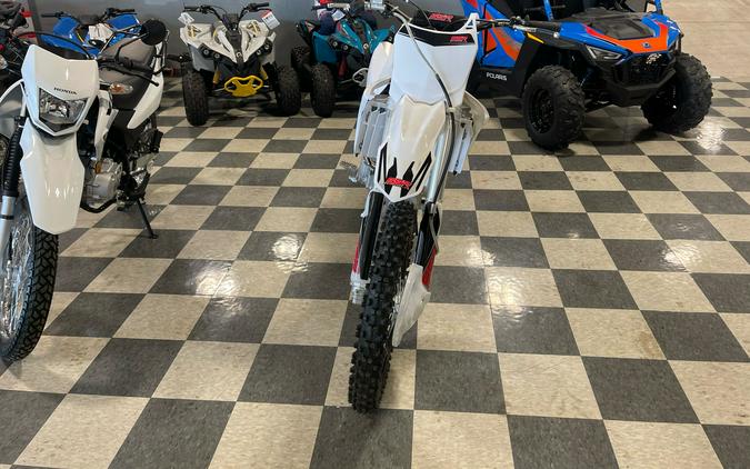 2022 SSR Motorsports SR300S