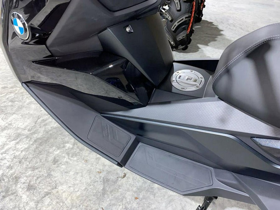 2023 BMW C 400 GT Triple Black