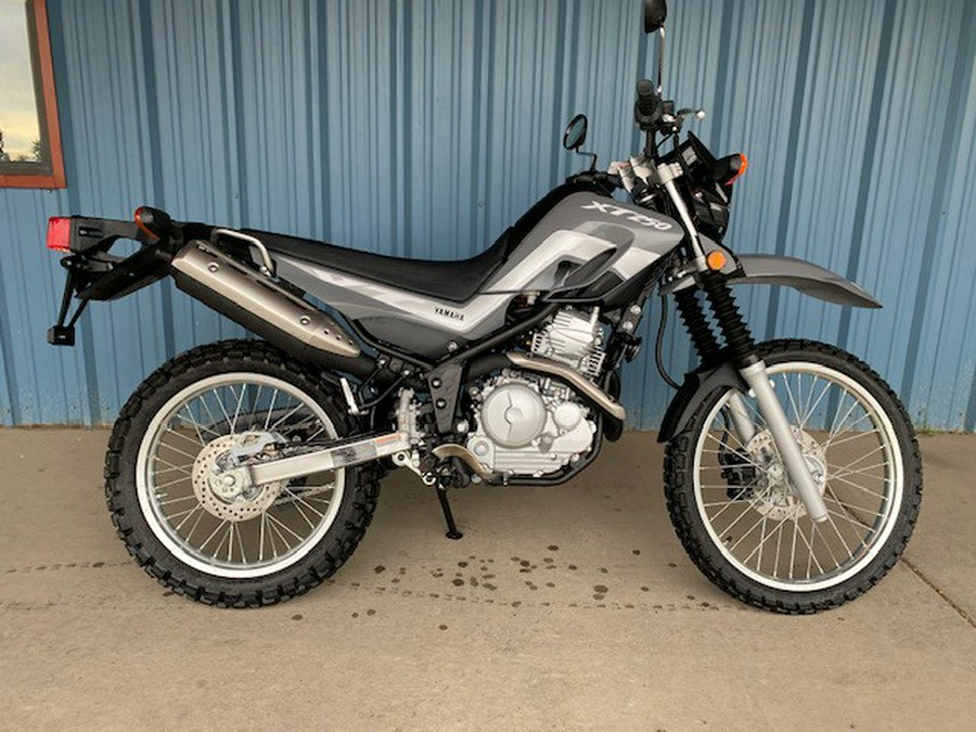 2024 Yamaha XT250 School Unit