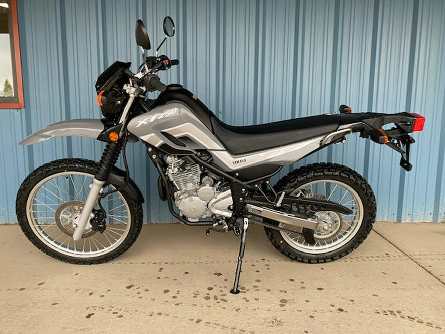 2024 Yamaha XT250 School Unit