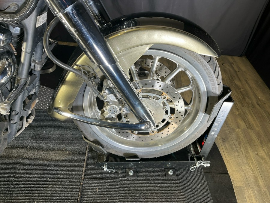 2006 Yamaha Motor Corp., USA Roadliner S