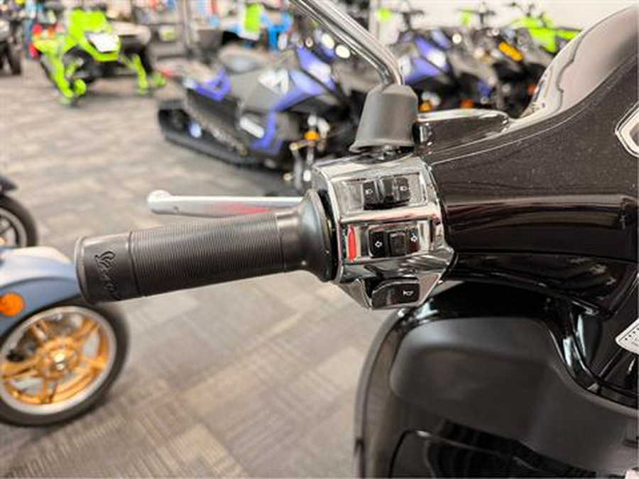 2025 Vespa Primavera 150