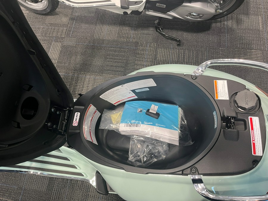 2025 Vespa Primavera 150