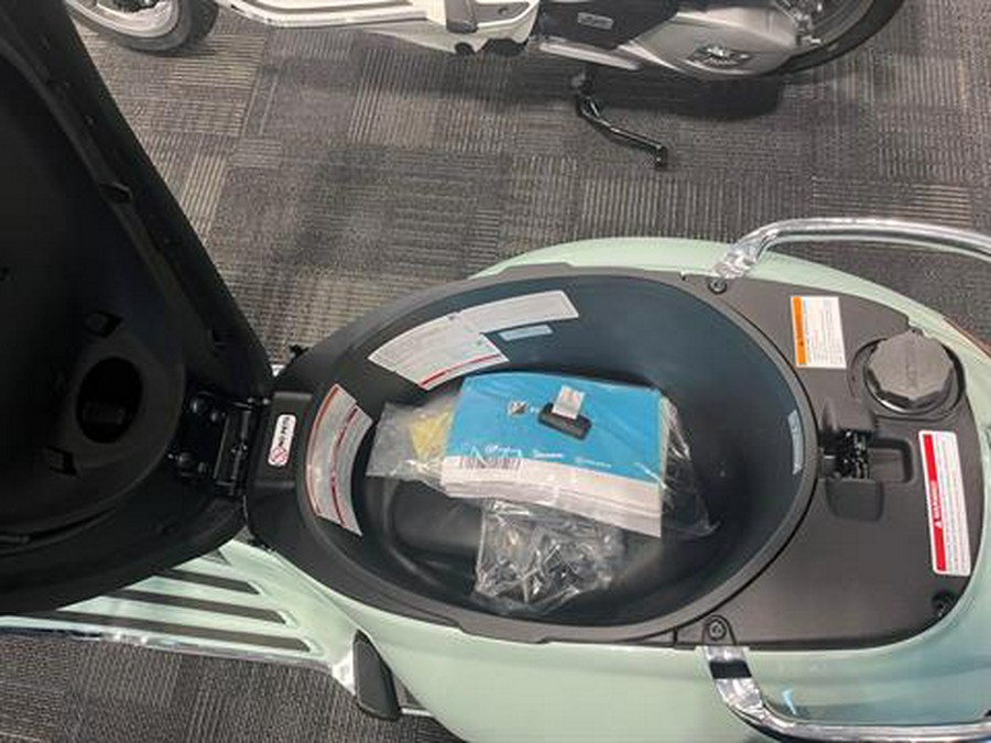 2025 Vespa Primavera 150