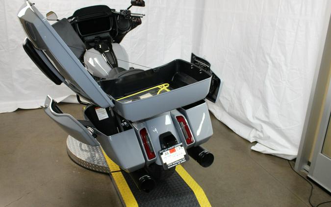 Harley-Davidson® Street Glide® 2024 FLHX 633563T BILLIARD GRAY