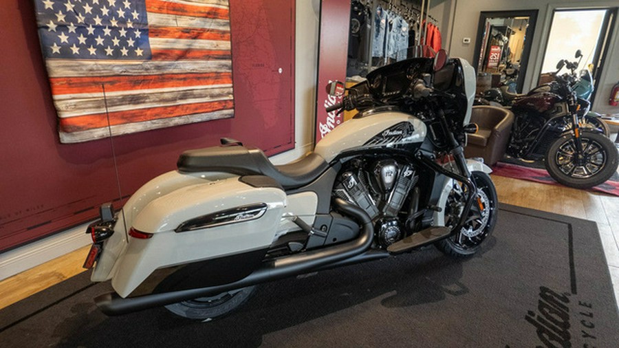 2026 Indian Chieftain PowerPlus Dark Horse 112 w/PowerBand Chalk with Black Metallic