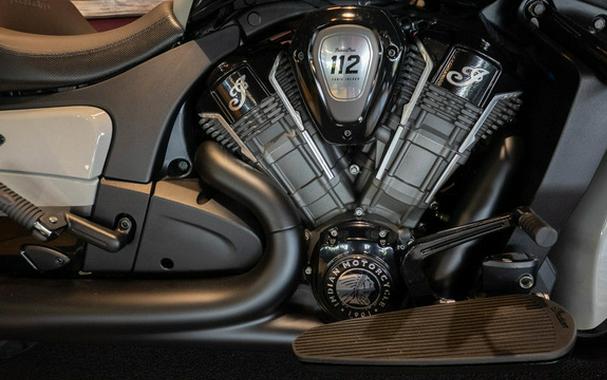 2026 Indian Chieftain PowerPlus Dark Horse 112 w/PowerBand Chalk with Black Metallic