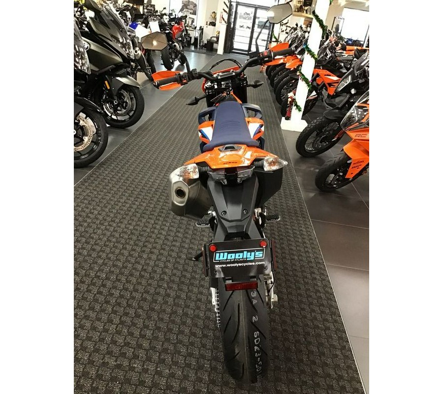 2024 KTM 690 SMC R