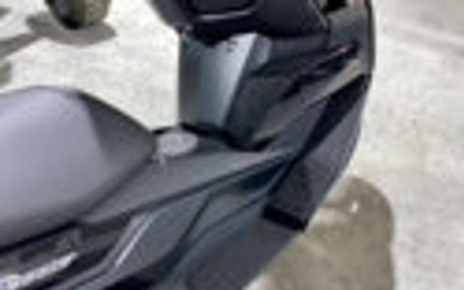 2023 BMW C 400 GT Triple Black