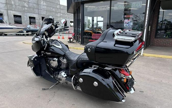 2022 Indian Motorcycle® Roadmaster® Black Metallic