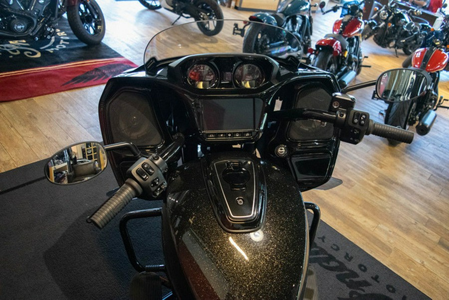 2026 Indian Challenger Dark Horse 112 w/PowerBand Audio Black Crystal w/Black Metalli
