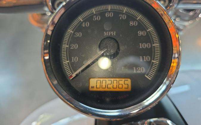 Harley-Davidson® Breakout® 2016
