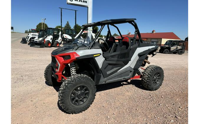 2022 Polaris Industries RZR XP 1000 Premium Indy Red