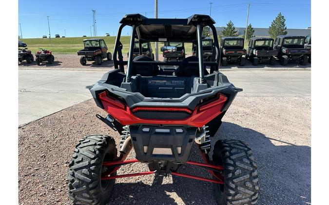 2022 Polaris Industries RZR XP 1000 Premium Indy Red