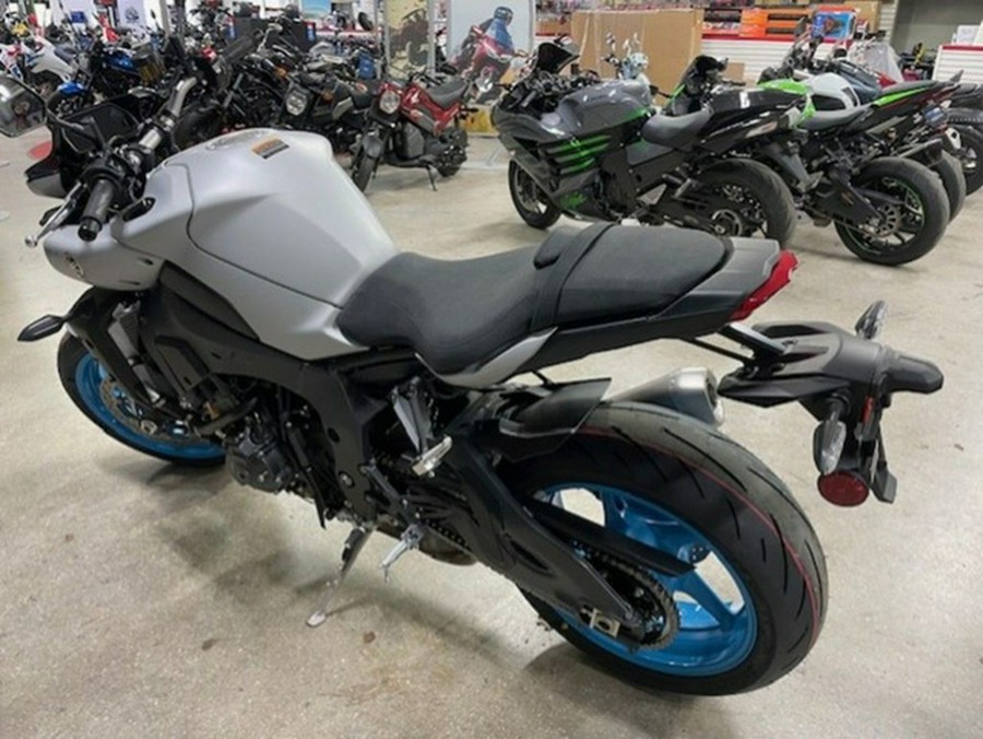 2025 Yamaha MT 10