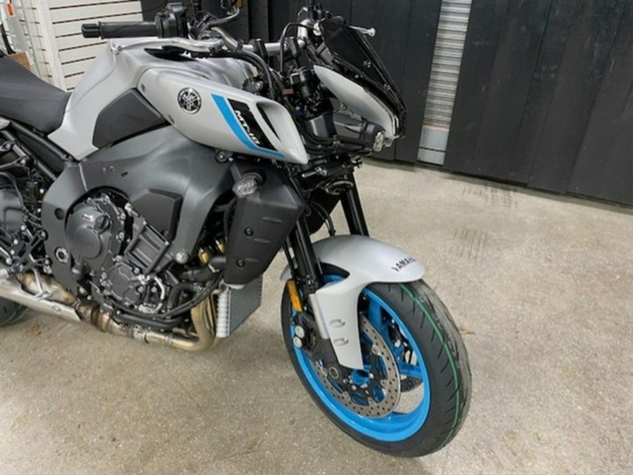 2025 Yamaha MT 10
