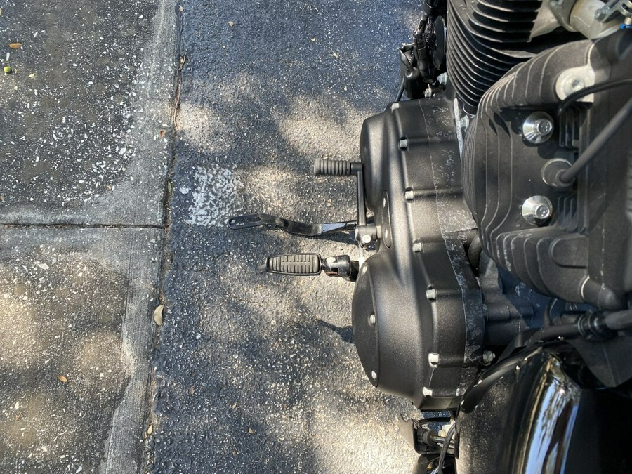 2021 Harley-Davidson® Iron 1200™