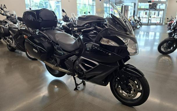 2016 Triumph TROPHY SE