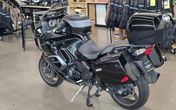 2016 Triumph TROPHY SE