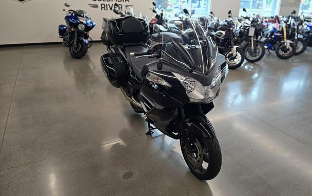 2016 Triumph TROPHY SE