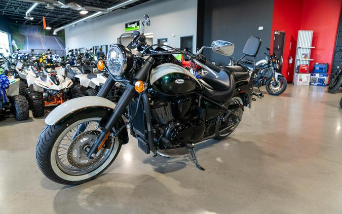 2022 Kawasaki Vulcan® 900 Classic