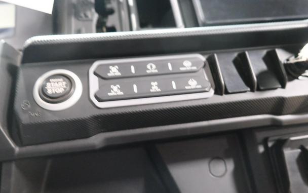 2026 CAN-AM DEFENDER MAX LONE STAR HD11