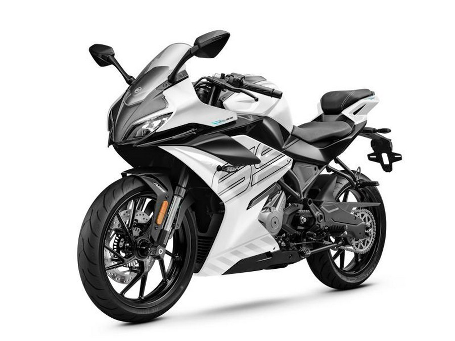 2026 CFMOTO 300SS