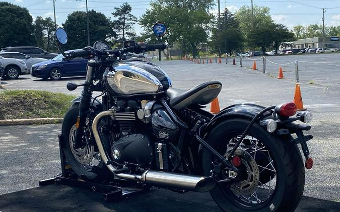 2023 Triumph Bonneville Bobber Red Hopper