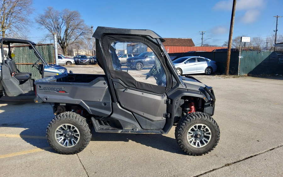 2018 Honda Pioneer 1000 LE