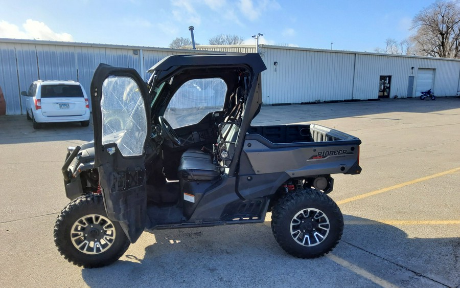 2018 Honda Pioneer 1000 LE