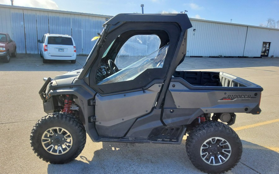 2018 Honda Pioneer 1000 LE