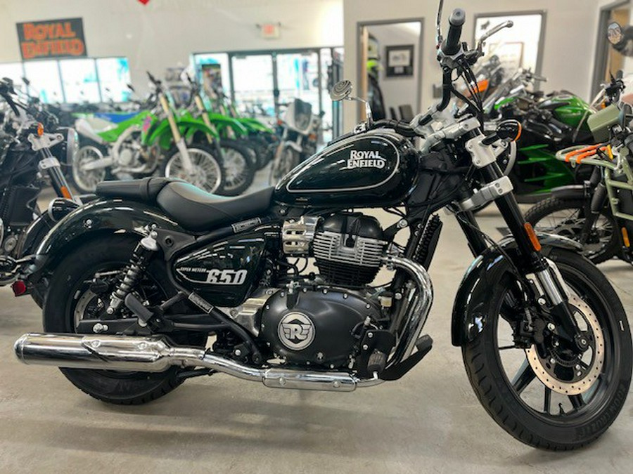 2024 Royal Enfield Super Meteor 650 Astral Green