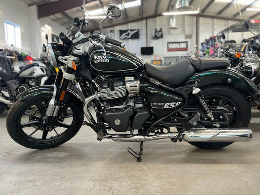 2024 Royal Enfield Super Meteor 650 Astral Green