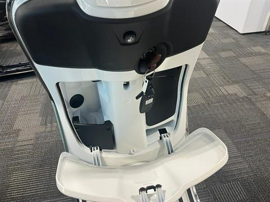 2025 Vespa Primavera 150