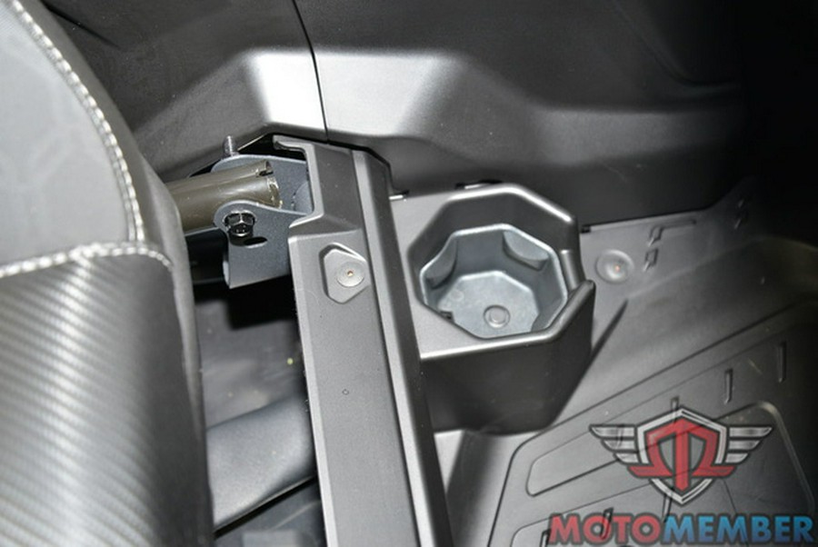 2025 Can-Am Maverick R Max X Legion Red