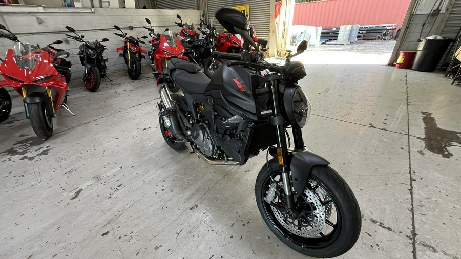 2026 Ducati MONSTER 937 DARK STEALTH