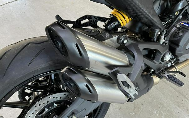 2026 Ducati MONSTER 937 DARK STEALTH